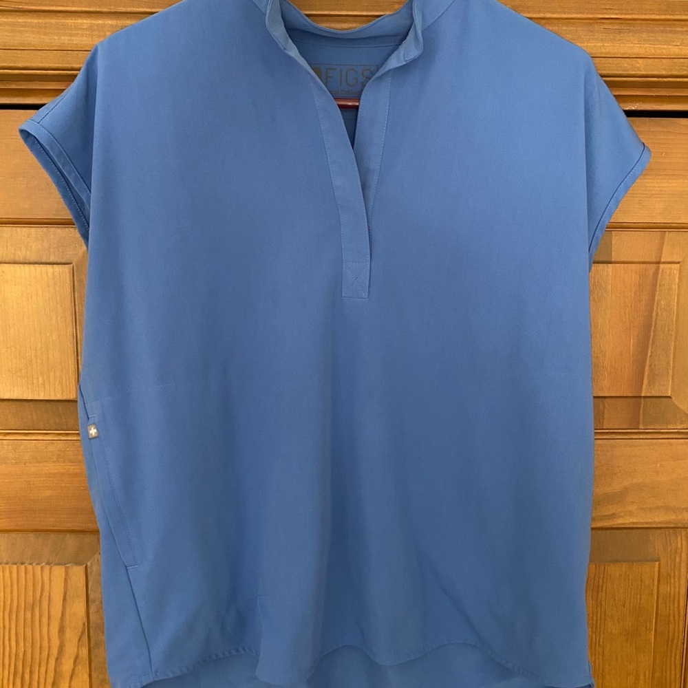 FIGS mandarin collar scrub top